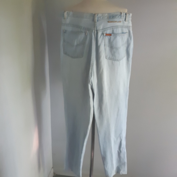 90s Vintage Jordache Light Blue Wash High-Waisted Jeans Size 15 - Picture 2 of 10